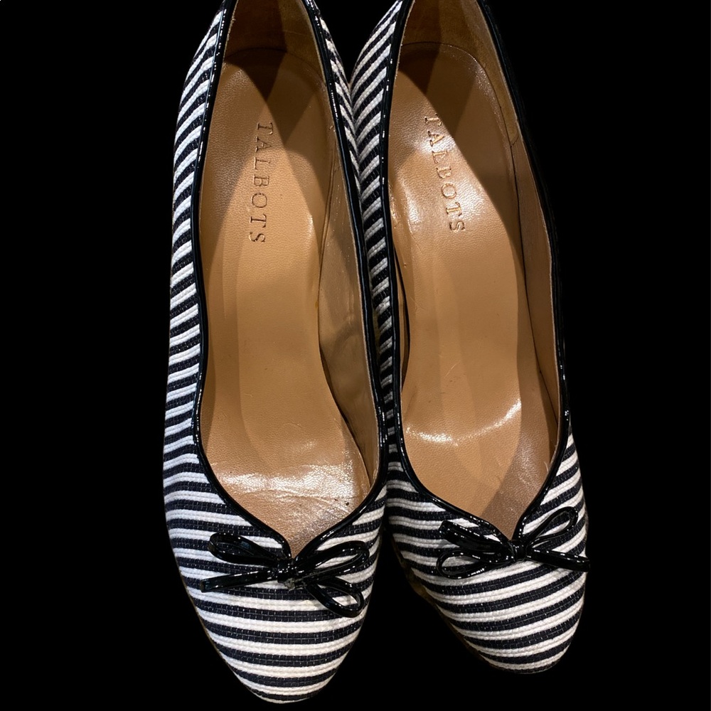 Talbots‎ heels
